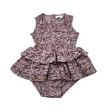 Load image into Gallery viewer, Girls Kapow, waffle ruffle romper, light marks, FUC, size 0,