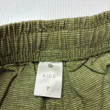 Load image into Gallery viewer, Boys Target, khaki linen / cotton shorts, elasticated, EUC, size 7,