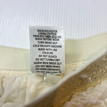 Load image into Gallery viewer, Girls Target, cotton lined, tulle &amp; sequin party skirt, elasticated, GUC, size 6,