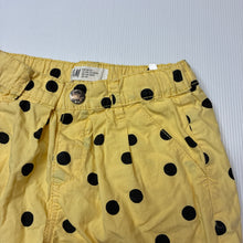 Load image into Gallery viewer, Girls H&amp;M, lightweight cotton shorts, adjustable, EUC, size 8,