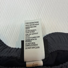 Load image into Gallery viewer, Boys Circuit, lightweight sports / activewear shorts, elasticated, EUC, size 8,