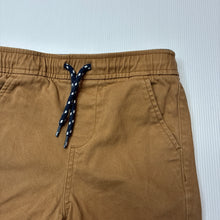 Load image into Gallery viewer, Boys Anko, brown stretch cotton shorts, elasticated, EUC, size 6,