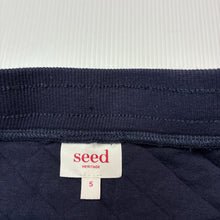Load image into Gallery viewer, Girls Seed, navy quilted cotton skirt, elasticated, EUC, size 5,