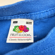 Load image into Gallery viewer, Boys FRUIT OF THE LOOM, rolly toys, blue cotton t-shirt, wash fade, FUC, size 5-6,