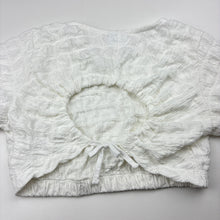 Load image into Gallery viewer, Girls Zara, cropped crinkle short sleeve top, FUC, size 6,