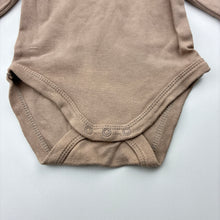 Load image into Gallery viewer, Unisex Baby Berry, cotton bodysuit / romper, GUC, size 00,
