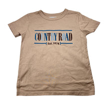 Load image into Gallery viewer, Unisex Country Road, embroidered heritage cotton t-shirt, FUC, size 3,