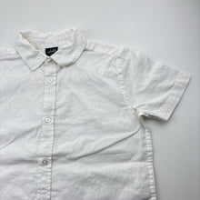 Load image into Gallery viewer, Boys Urban, white linen / cotton short-sleeve shirt, EUC, size 8,