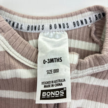 Load image into Gallery viewer, Unisex Bonds, ribbed zip Wondersuit / zippy / romper, GUC, size 000,