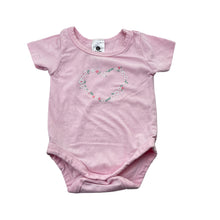 Load image into Gallery viewer, Girls Dymples, stretchy bodysuit / romper, heart, GUC, size 000,