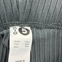 Load image into Gallery viewer, Girls KID, ribbed leggings, elasticated, FUC, size 5,