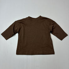 Load image into Gallery viewer, Unisex Dymples, lightweight cotton long sleeve t-shirt, EUC, size 000,