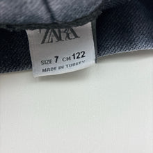 Load image into Gallery viewer, Girls Zara, stretchy denim leggings, elasticated, wash fade, FUC, size 7,