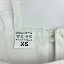 Load image into Gallery viewer, Girls white, cotton summer dress, elephants armpit to armpit: 27cm, EUC, size 1-2, L: 41cm