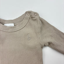 Load image into Gallery viewer, Unisex Bilbi, ribbed stretchy bodysuit / romper, GUC, size 000,