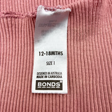 Load image into Gallery viewer, Girls Bonds, ribbed cotton singlet top, discolouration on back, FUC, size 1,