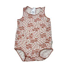 Load image into Gallery viewer, Girls Bonds, stretchy singletsuit romper, light marks, FUC, size 000,