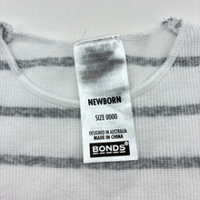 Load image into Gallery viewer, Unisex Bonds, ribbed long sleeve bodysuit / romper, EUC, size 0000,