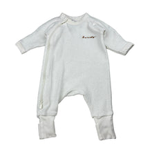 Load image into Gallery viewer, Unisex Bonds, terry zip coverall / romper, GUC, size 0000,