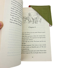 Load image into Gallery viewer, Green/Floral Bookmark