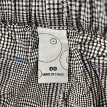 Load image into Gallery viewer, Boys Target, checked cotton shorts, elasticated, EUC, size 00