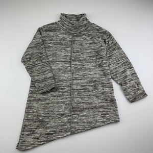 Girls Boohoo Kids, grey / silver knit lightweight sweater top, GUC, size 5-6