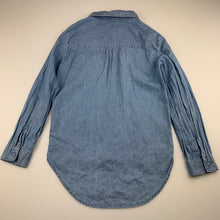 Load image into Gallery viewer, Girls Clothing &amp; Co, blue chambray cotton long sleeve shirt, GUC, size 8