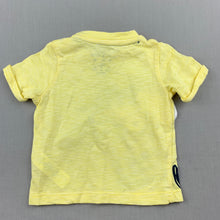 Load image into Gallery viewer, Boys F&amp;F, yellow cotton t-shirt / top, dog, EUC, size 000