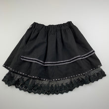 Load image into Gallery viewer, Girls Miss Treasures, lined wool blend skirt, lace trim, elasticated, L: 37 cm, EUC, size 5,  