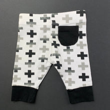 Load image into Gallery viewer, unisex Baby Berry, stretchy leggings / bottoms, EUC, size 0000,  