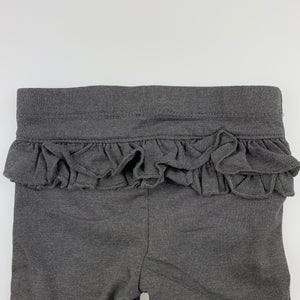 Girls Anko, grey ruffle leggings / bottoms, EUC, size 000,  