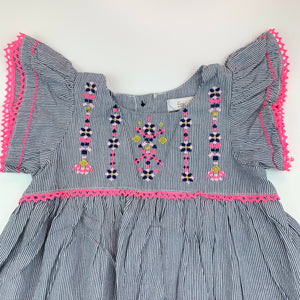 Girls Fox & Finch, embroidered lightweight cotton dress, EUC, size 00, L: 36 cm
