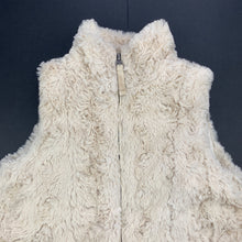 Load image into Gallery viewer, Girls Target, soft feel faux fur vest, jacket, EUC, size 2,  