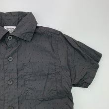 Load image into Gallery viewer, Boys BRAT, dark grey cotton short sleeve shirt, GUC, size 3,  