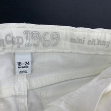 Load image into Gallery viewer, Girls Baby GAP, white stretch denim jeans, adjustable, Inside leg: 27.5cm, EUC, size 2,  