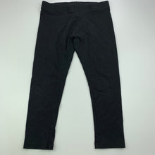Load image into Gallery viewer, Girls Brilliant Basics, black cropped leggings, Inside leg: 40cm, EUC, size 10,  