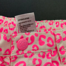 Load image into Gallery viewer, Girls H&amp;T, stretch cotton shorts, elasticated, EUC, size 00,  