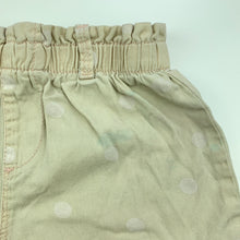 Load image into Gallery viewer, Girls Target, beige cotton shorts, elasticated, FUC, size 6,  