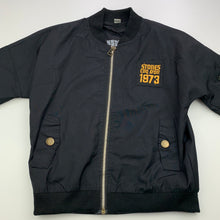 Load image into Gallery viewer, Boys Xuan YiEr, black lightweight jacket / coat, pilling on cuffs, FUC, size 6,  