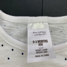Load image into Gallery viewer, Girls Tiny Little Wonders, white cotton t-shirt / top, strawberry, EUC, size 000,  