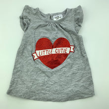 Load image into Gallery viewer, Girls Baby Berry, grey t-shirt / top, glitter heart, EUC, size 000,  