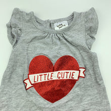 Load image into Gallery viewer, Girls Baby Berry, grey t-shirt / top, glitter heart, EUC, size 000,  