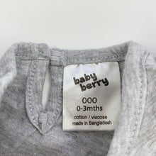 Load image into Gallery viewer, Girls Baby Berry, grey t-shirt / top, glitter heart, EUC, size 000,  