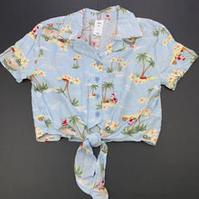 Load image into Gallery viewer, Girls Big W, lightweight Christmas tie front top, EUC, size 8,  