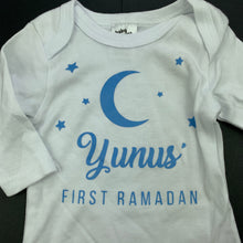 Load image into Gallery viewer, unisex Baby Berry, white cotton bodysuit / romper, EUC, size 000,  