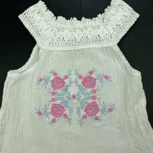 Load image into Gallery viewer, Girls Boomil, embroidered crinkle cotton summer top, FUC, size 2,  