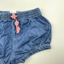 Load image into Gallery viewer, Girls Tiny Little Wonders, lightweight cotton shorts, elasticated, GUC, size 00,  