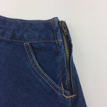 Load image into Gallery viewer, Girls Lily &amp; Dan, stretch denim skirt, adjustable waist, side zip, EUC, size 0