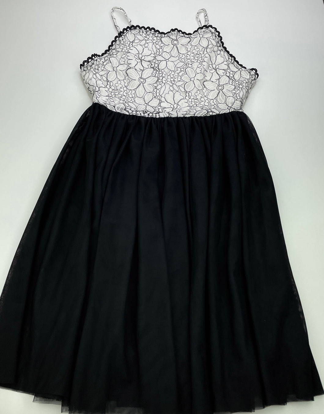 Girls KID, floral lace & tulle formal / party dress, GUC, size 16, L: 88cm
