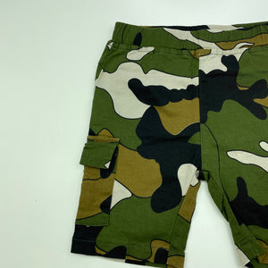 Boys Yong Xiang Kids, stretchy camo print cargo shorts, elasticated, EUC, size 1-2,  